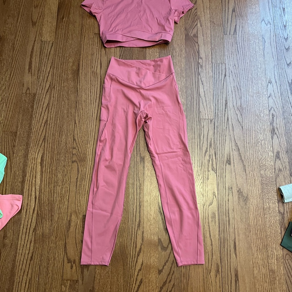 HALARA Pink Activewear Set